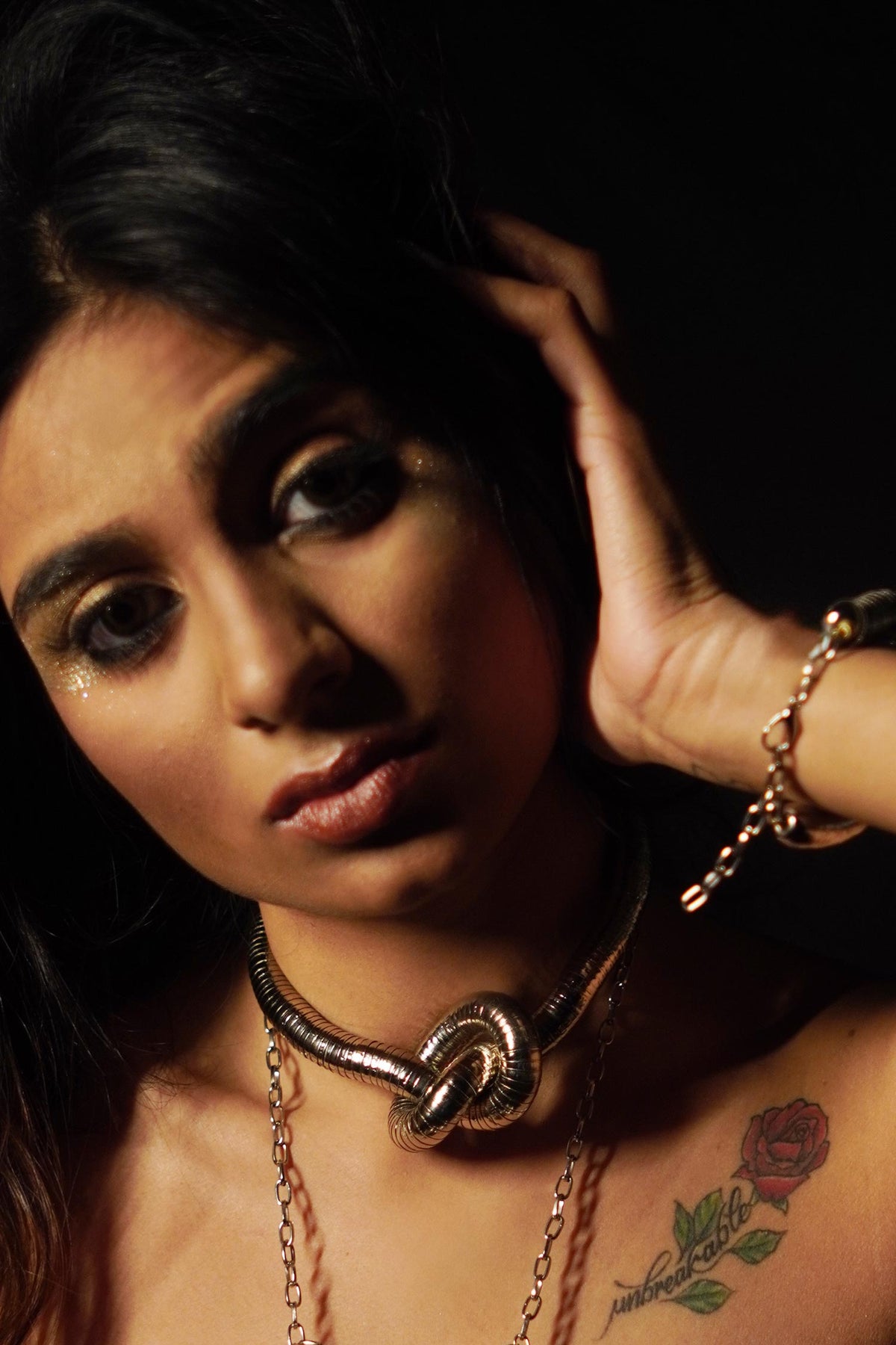 Single Knot Silver Metallic Necklace 