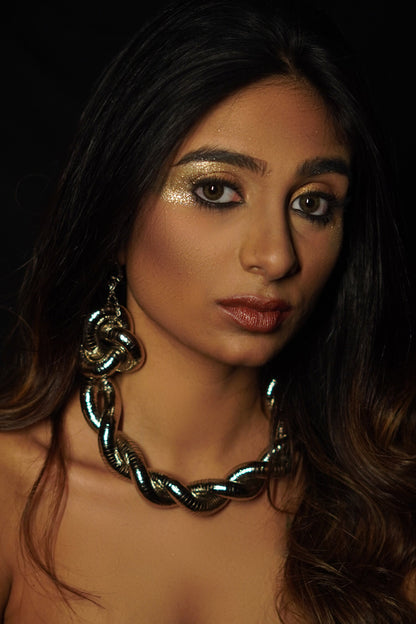 Silver Metallic Twisted Choker 