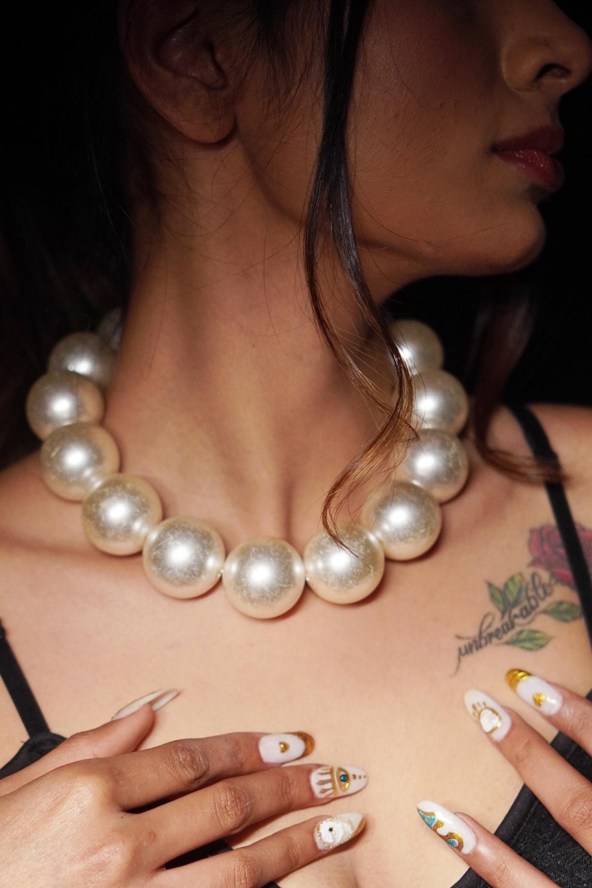 Textured Statement Pearl Necklace 