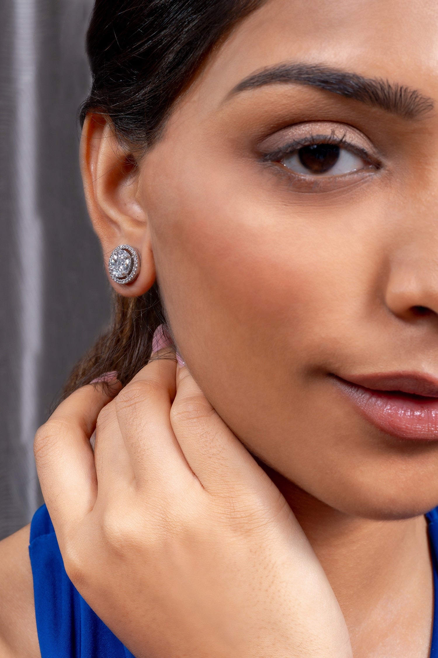Halo Solitaire Studs 
