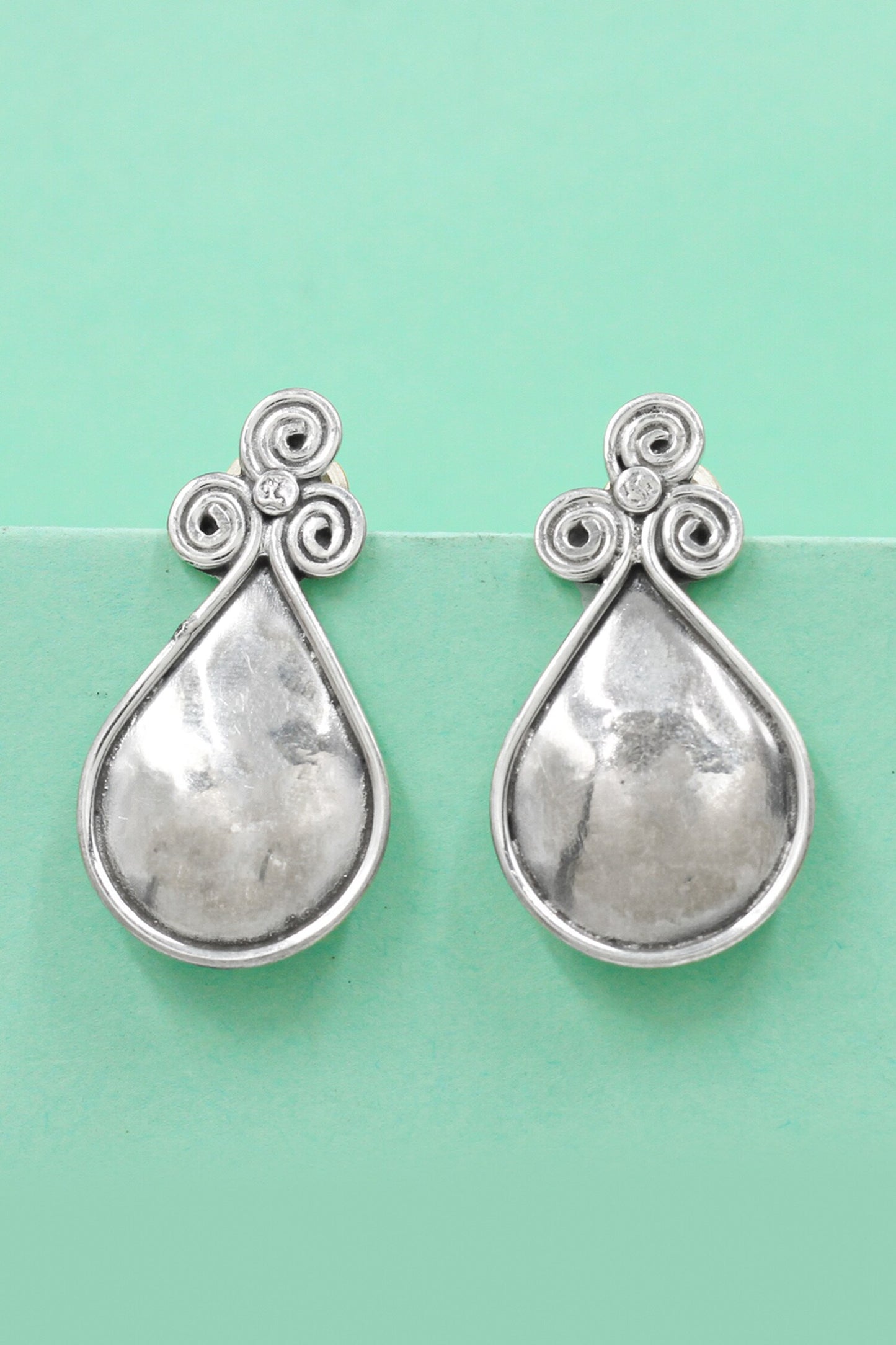 Teardrop Elegance Silver Earrings 