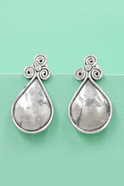 Teardrop Elegance Silver Earrings 