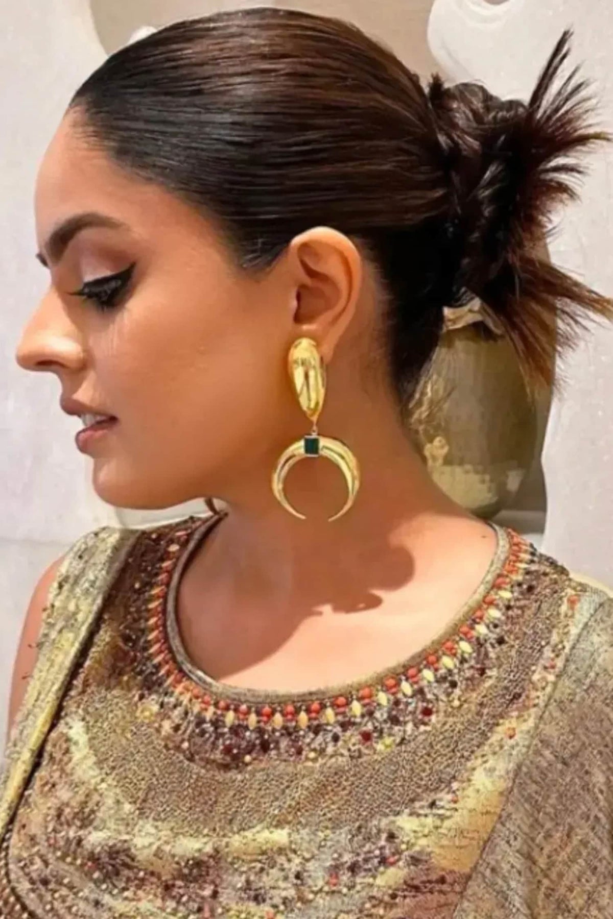 Copa Drop Gold Metal Baguette Crystal Earrings 