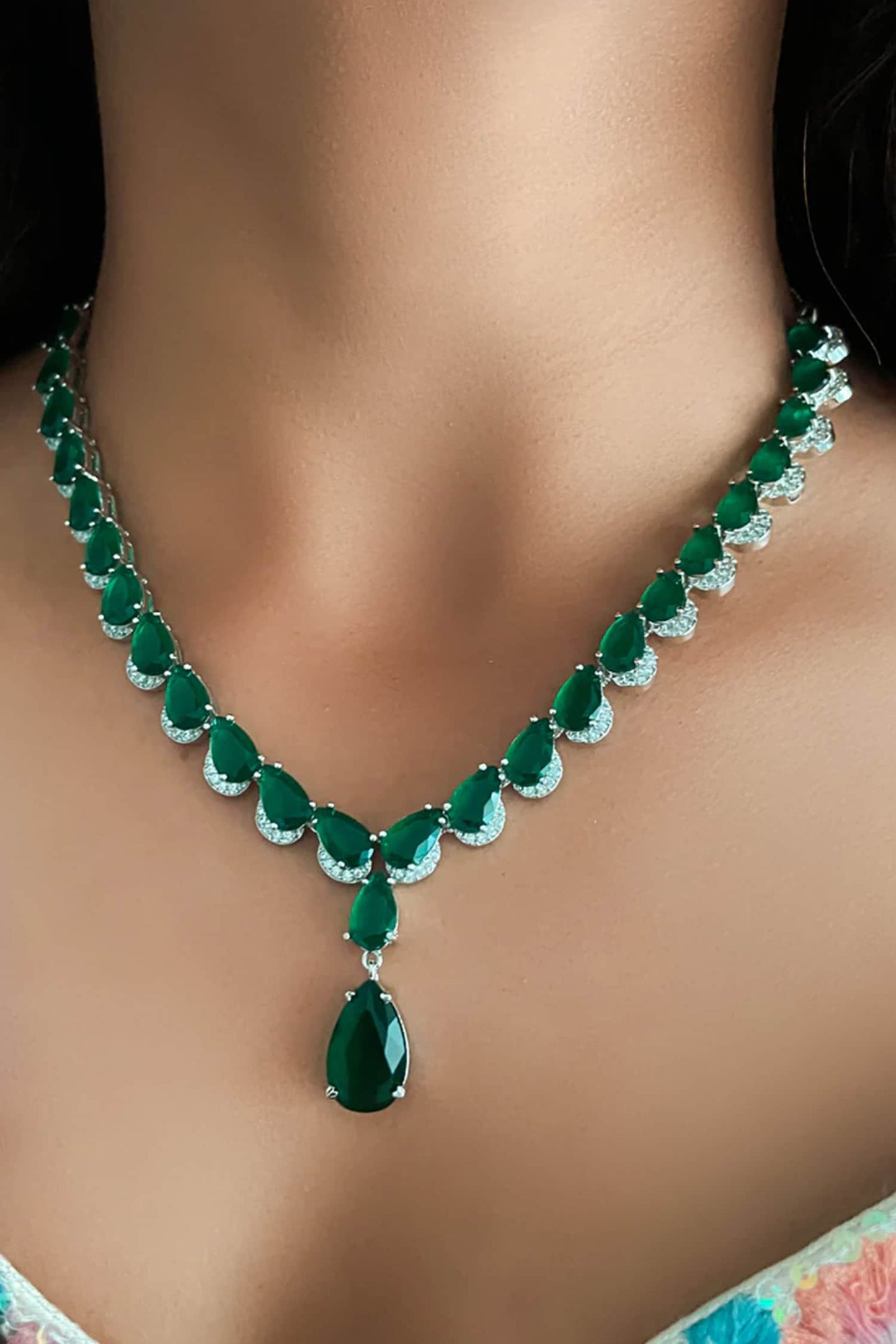 Emerald & Diamond Drops Necklace Set 