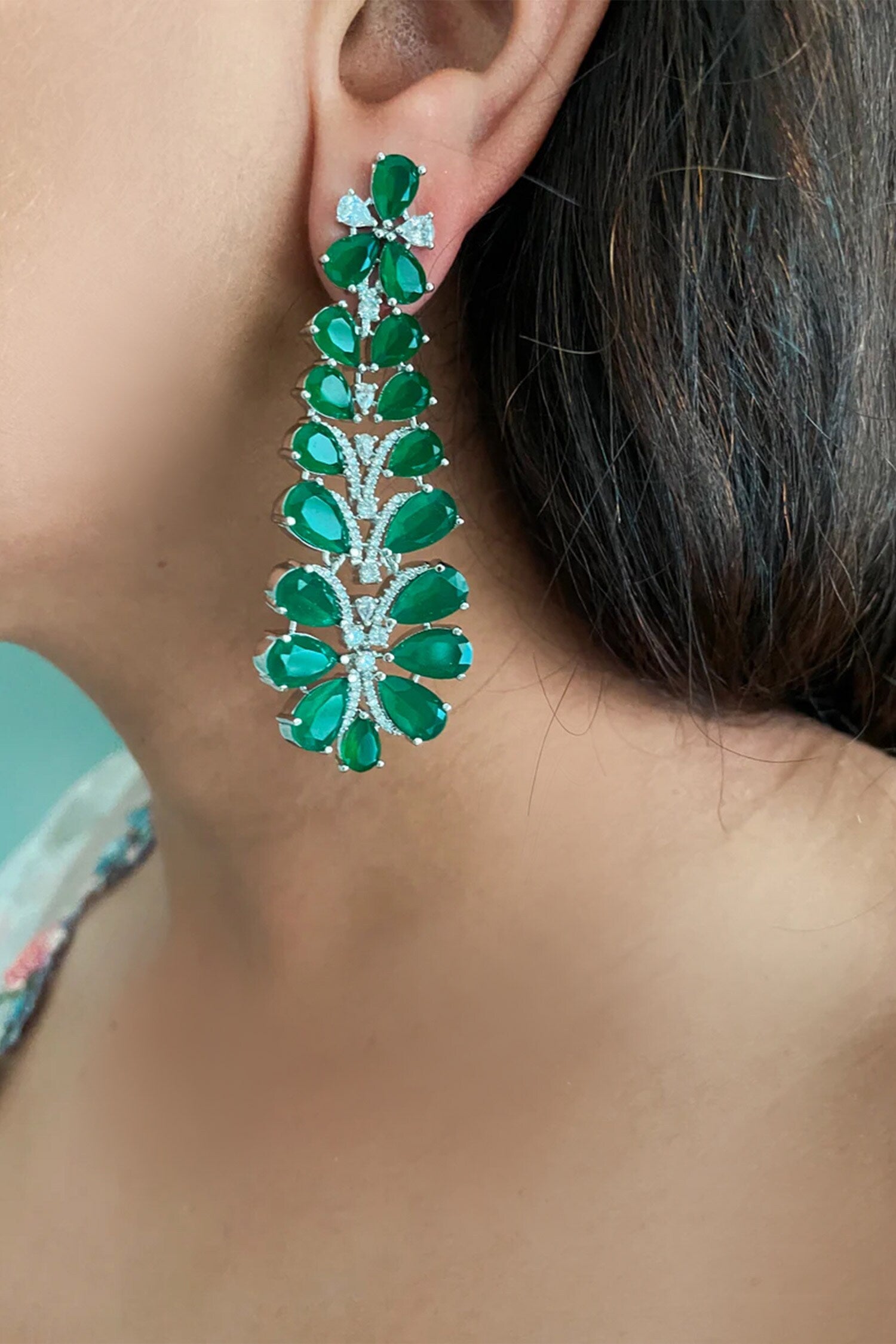 Emerald and Diamond Petals Necklace Set 