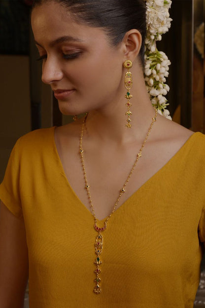 Delicate Whispers Embellished Necklace Set 