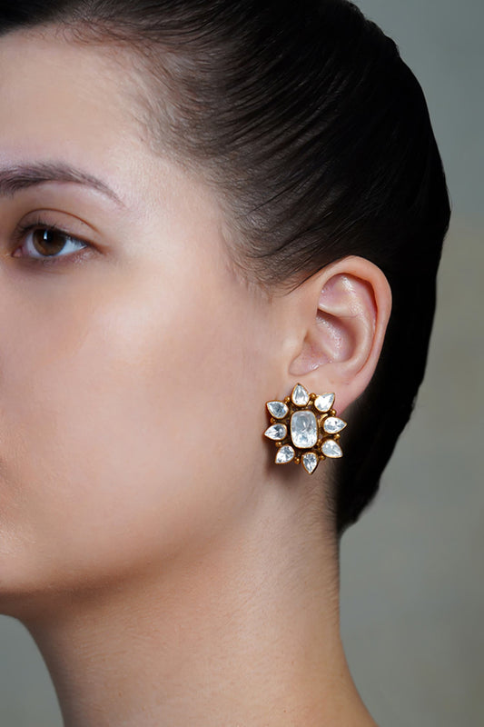 Zyana Glow Stud Earrings 