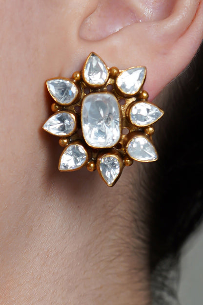 Zyana Glow Stud Earrings 