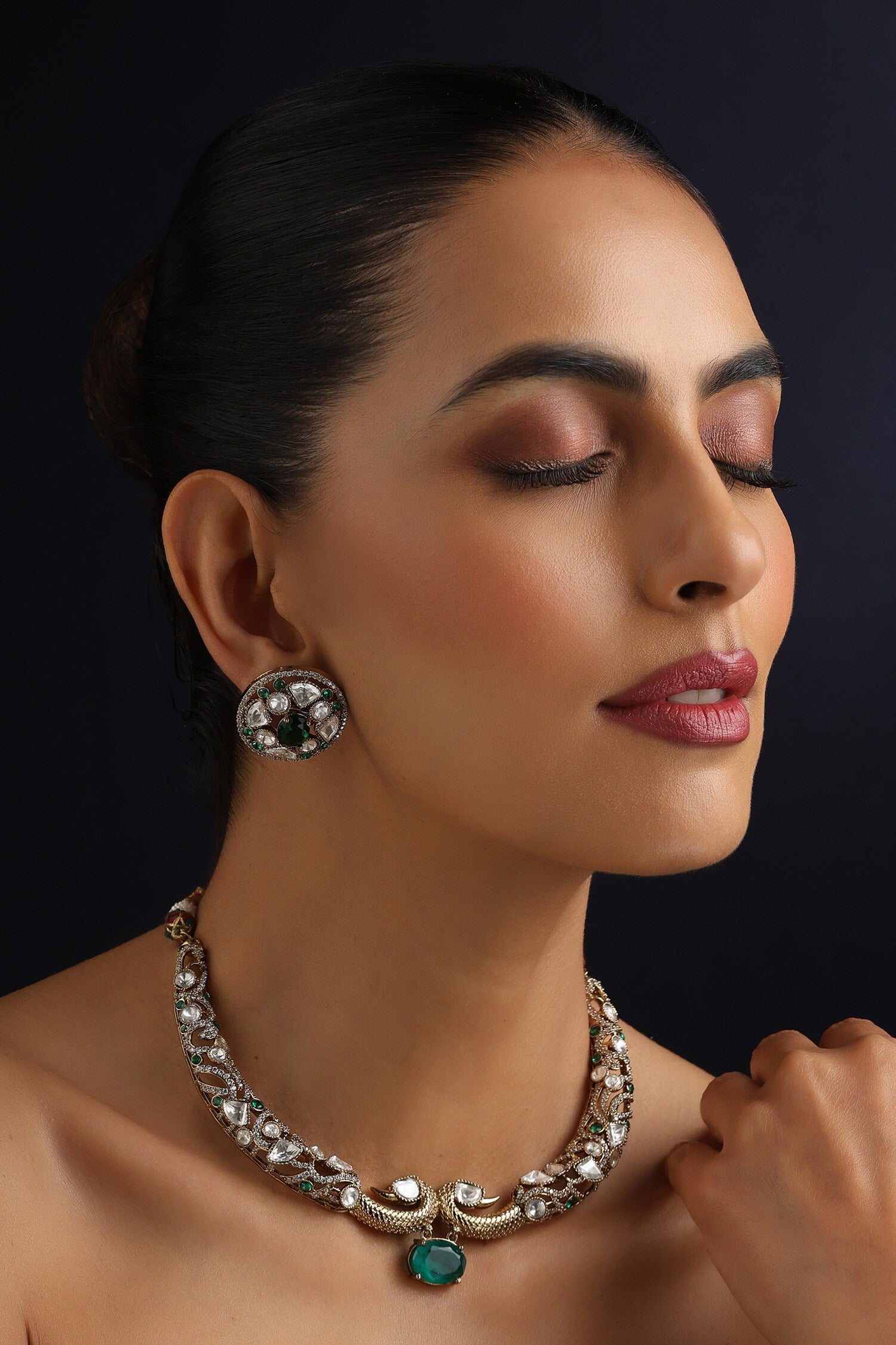Emerald Hasli Necklace Set 