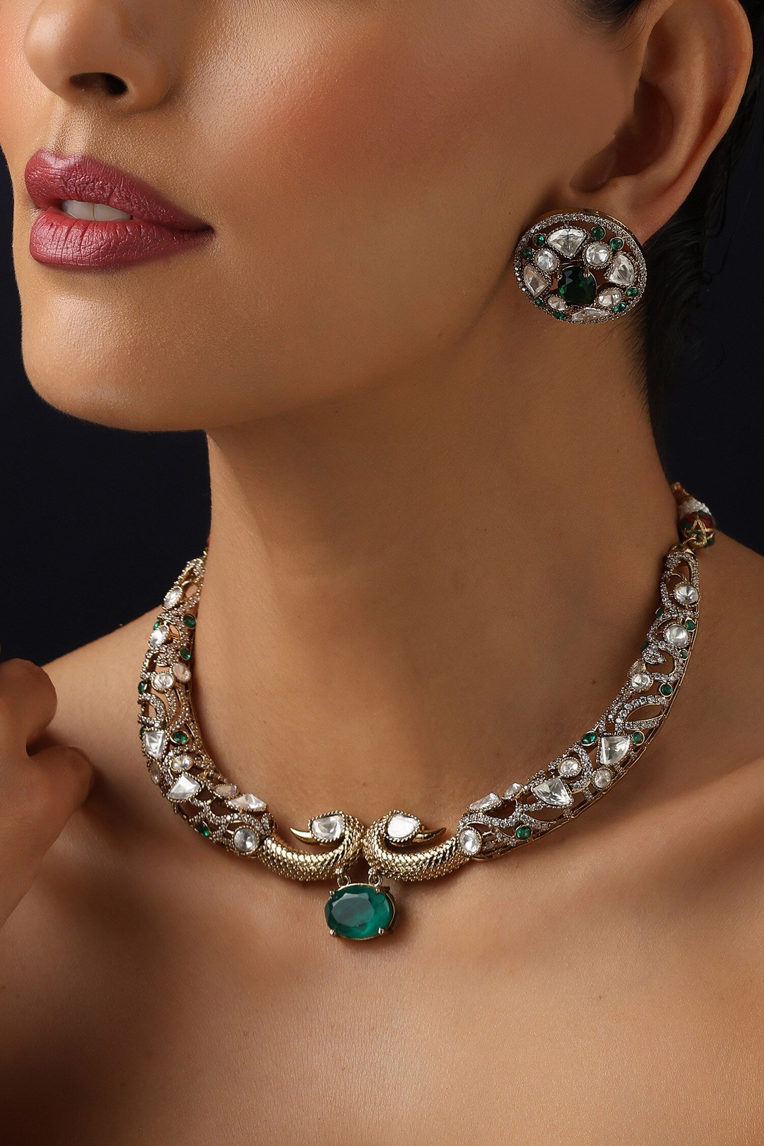 Emerald Hasli Necklace Set 
