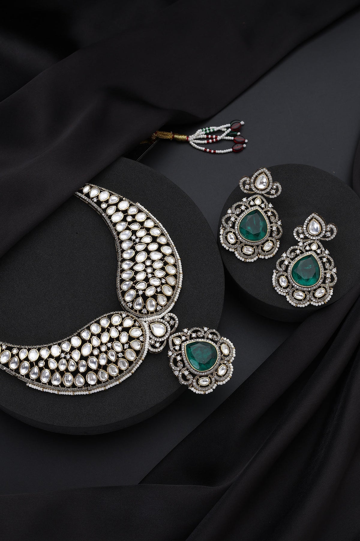 Emerald & Polki Necklace Set 