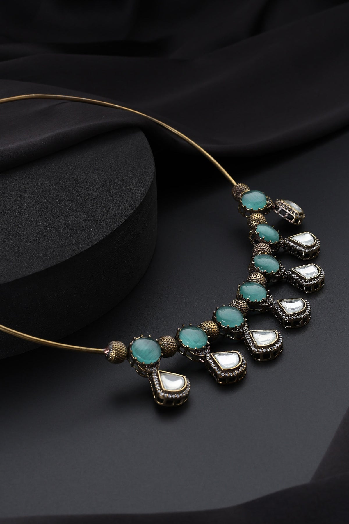 Mint & Polki Hasli Necklace 
