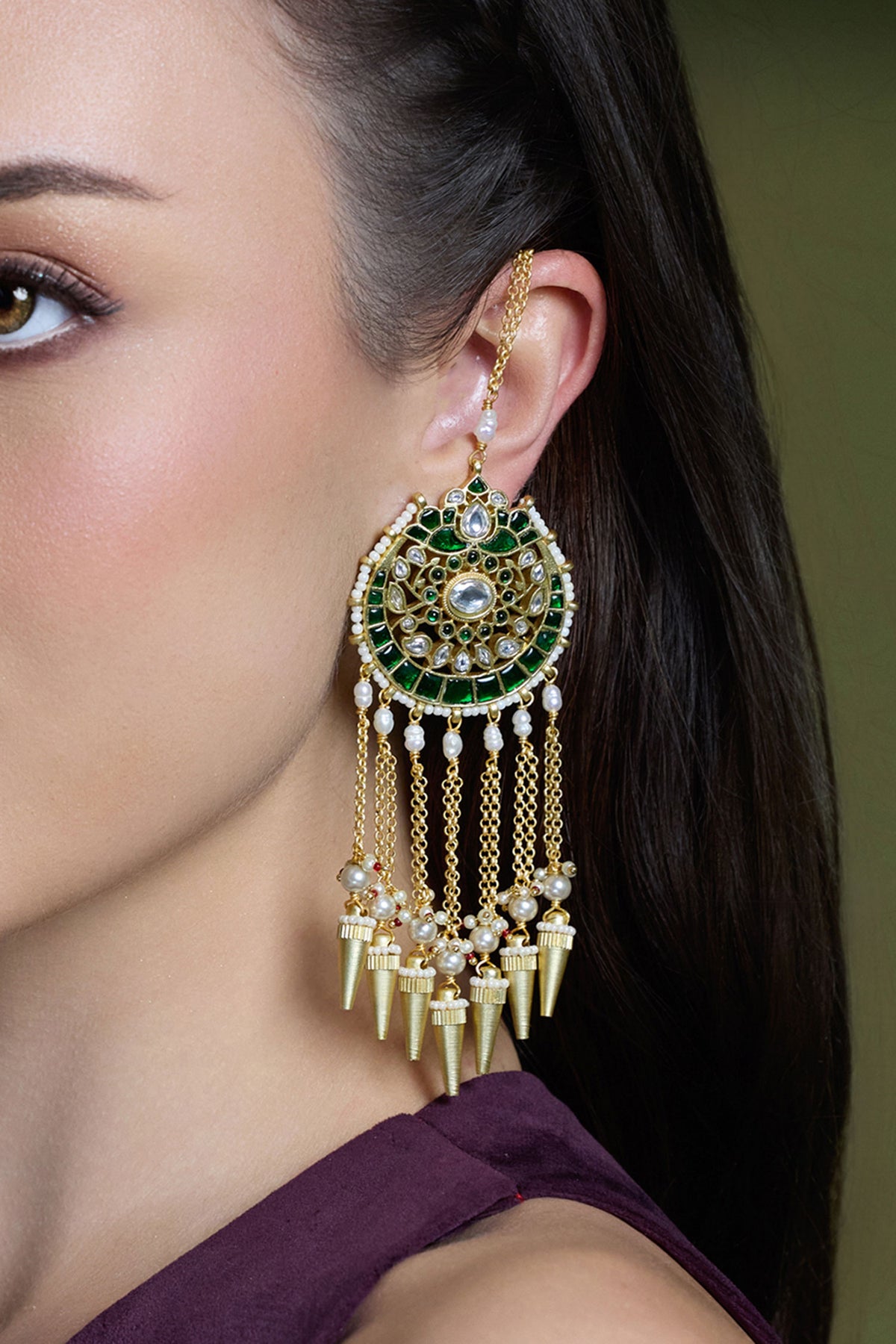 Regal Dazzle Drop Chandbalis 
