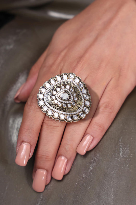 Regal Kundan Studded Ring 