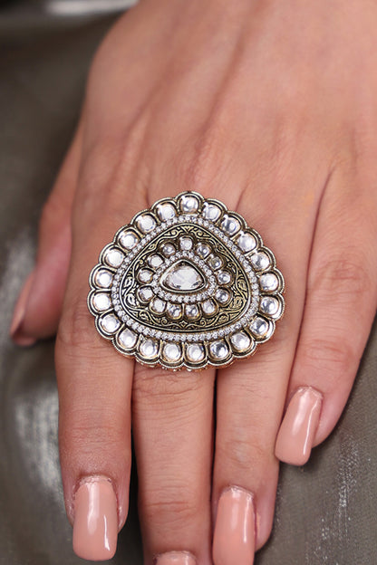 Regal Kundan Studded Ring 