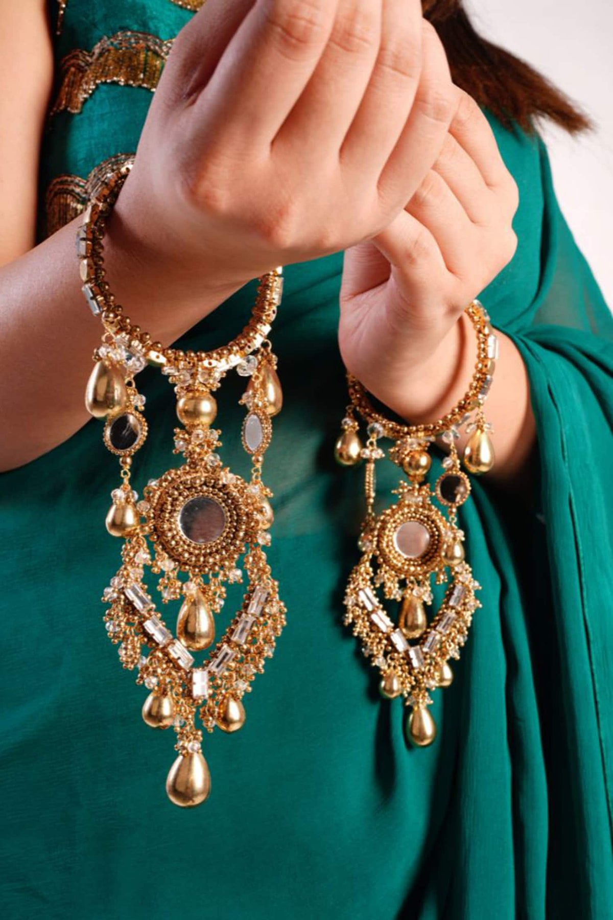 Rasika Embellished Kaleera 
