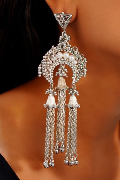 Silsaar Embellished Earrings 
