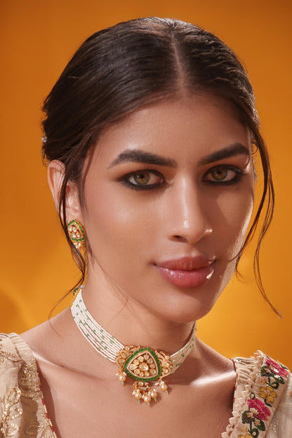 Beaded String Choker With Earrings 