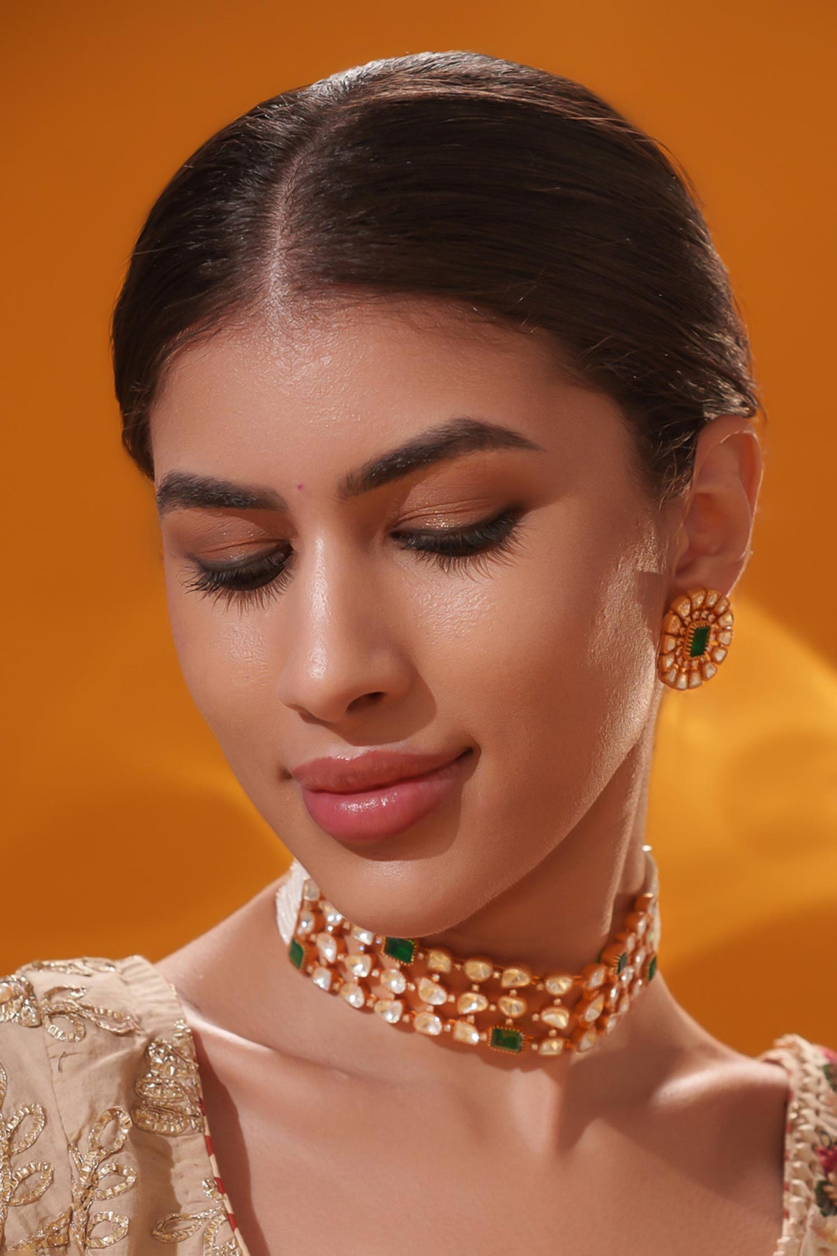 Stone Studded Choker With Earrings 