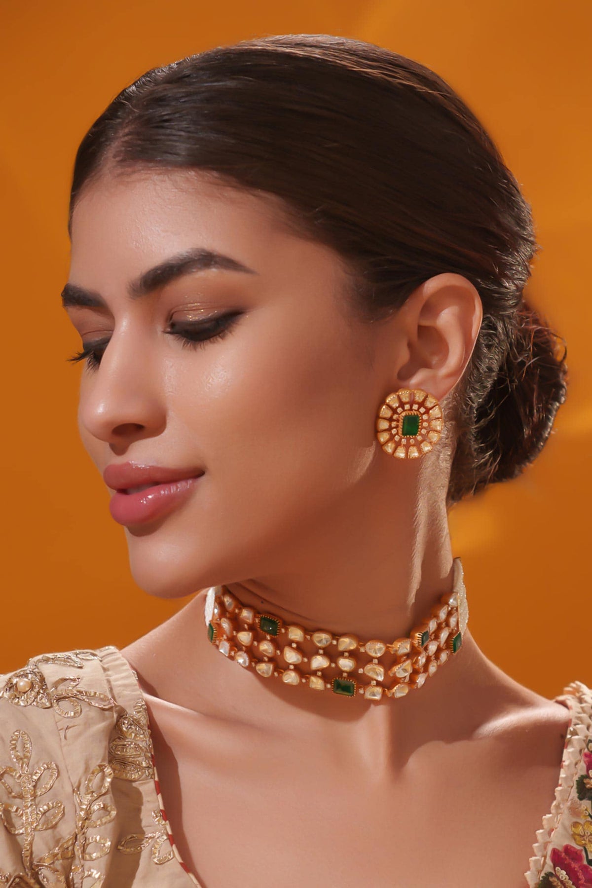 Stone Studded Choker With Earrings 