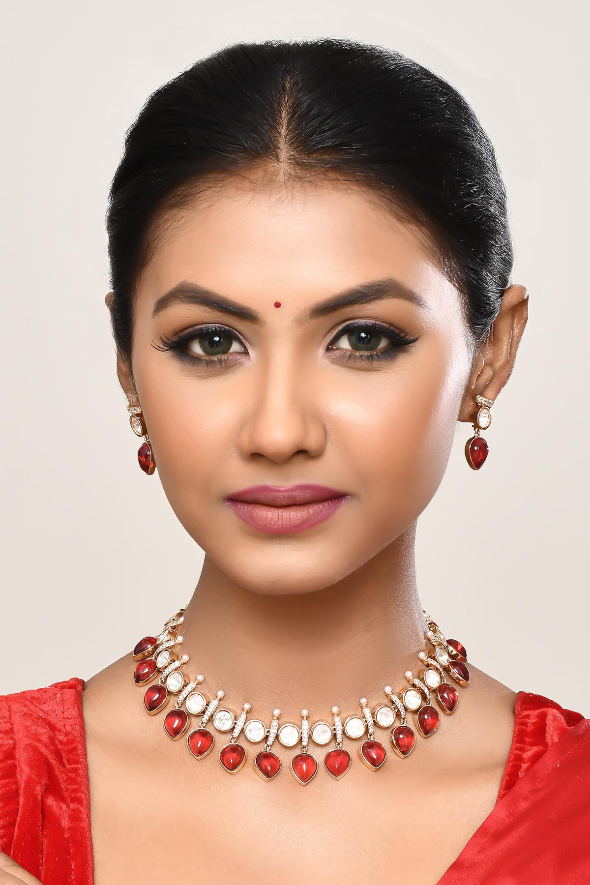 Kundan & Red Stone Embellished Necklace Set 