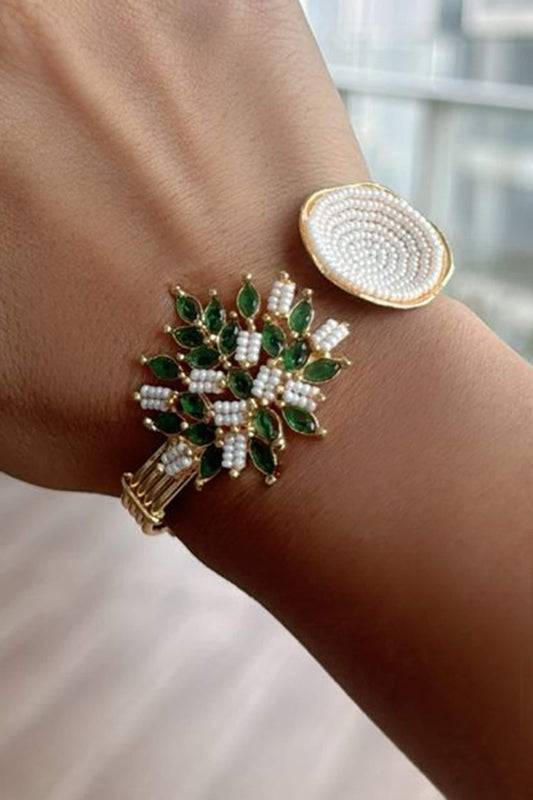 Emerald Leaf Design Bracelet 
