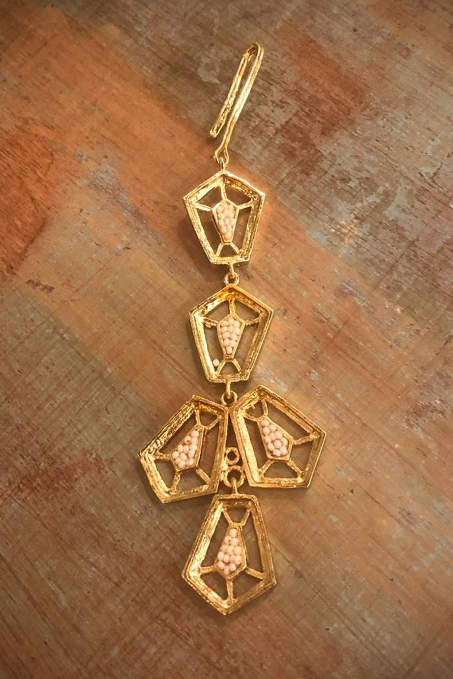 Lantern Geometric Maangtikka 