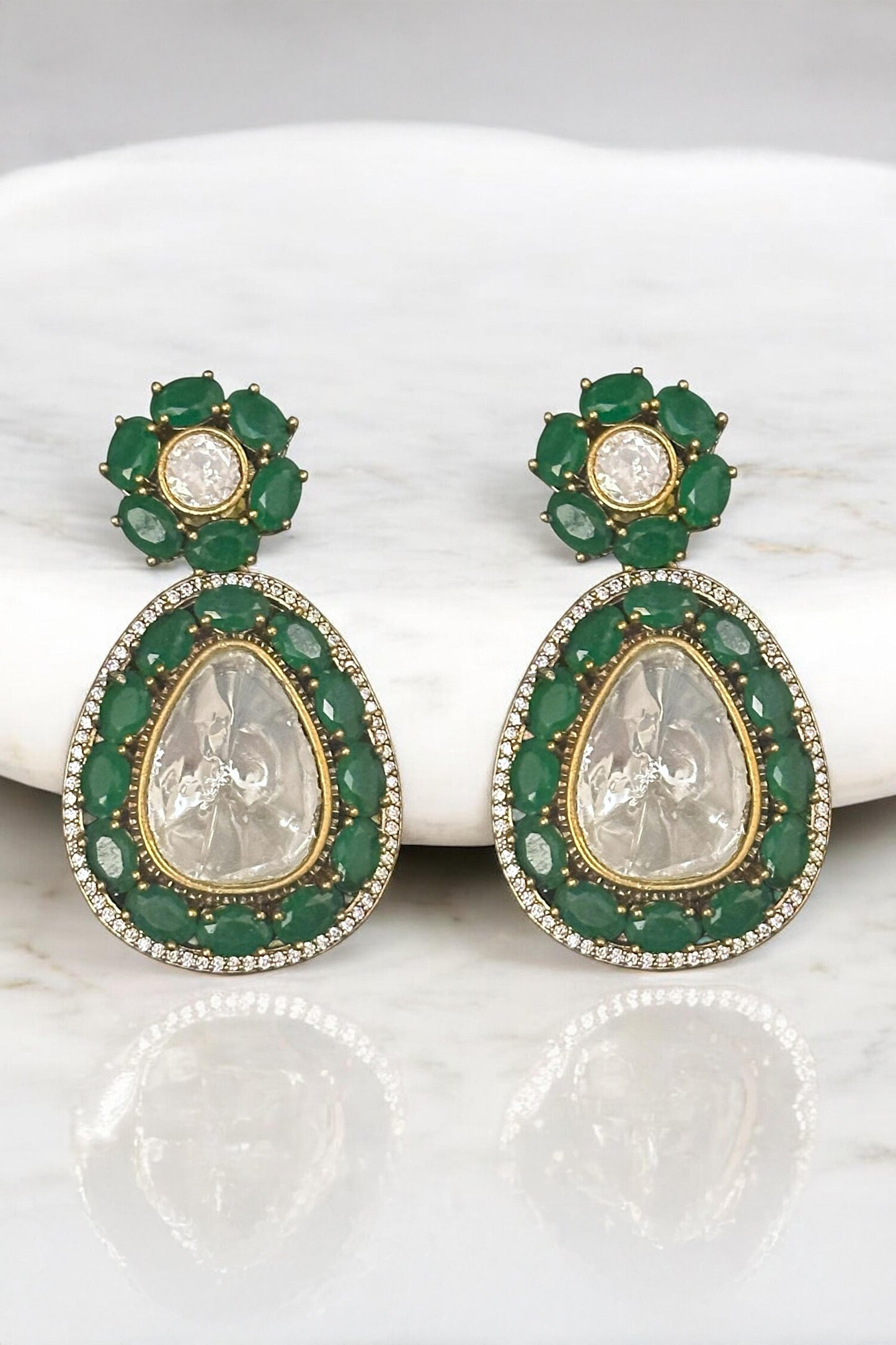 Naqsh Emerald Embellished Choker Set 