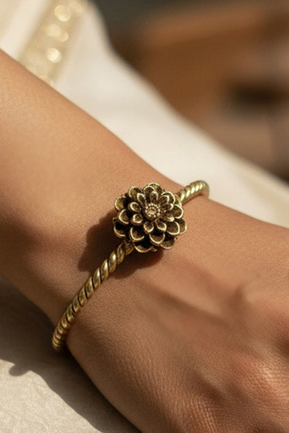 Gulab Cuff Bracelet 