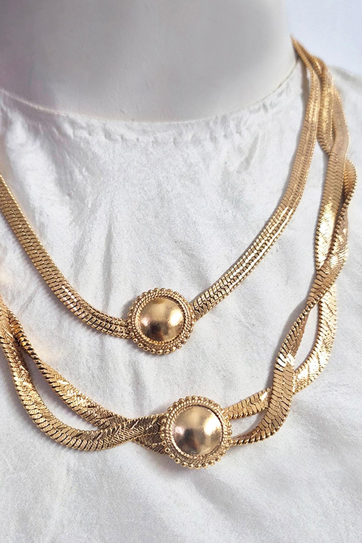 Gold Surya Twist Necklace 
