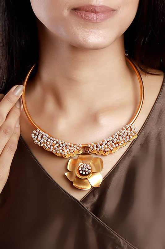 Pearl & Buttercup Collar Necklace 