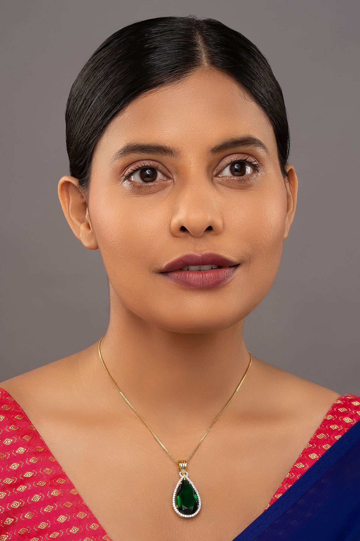 Pear Shaped Pendant & Earring Set 