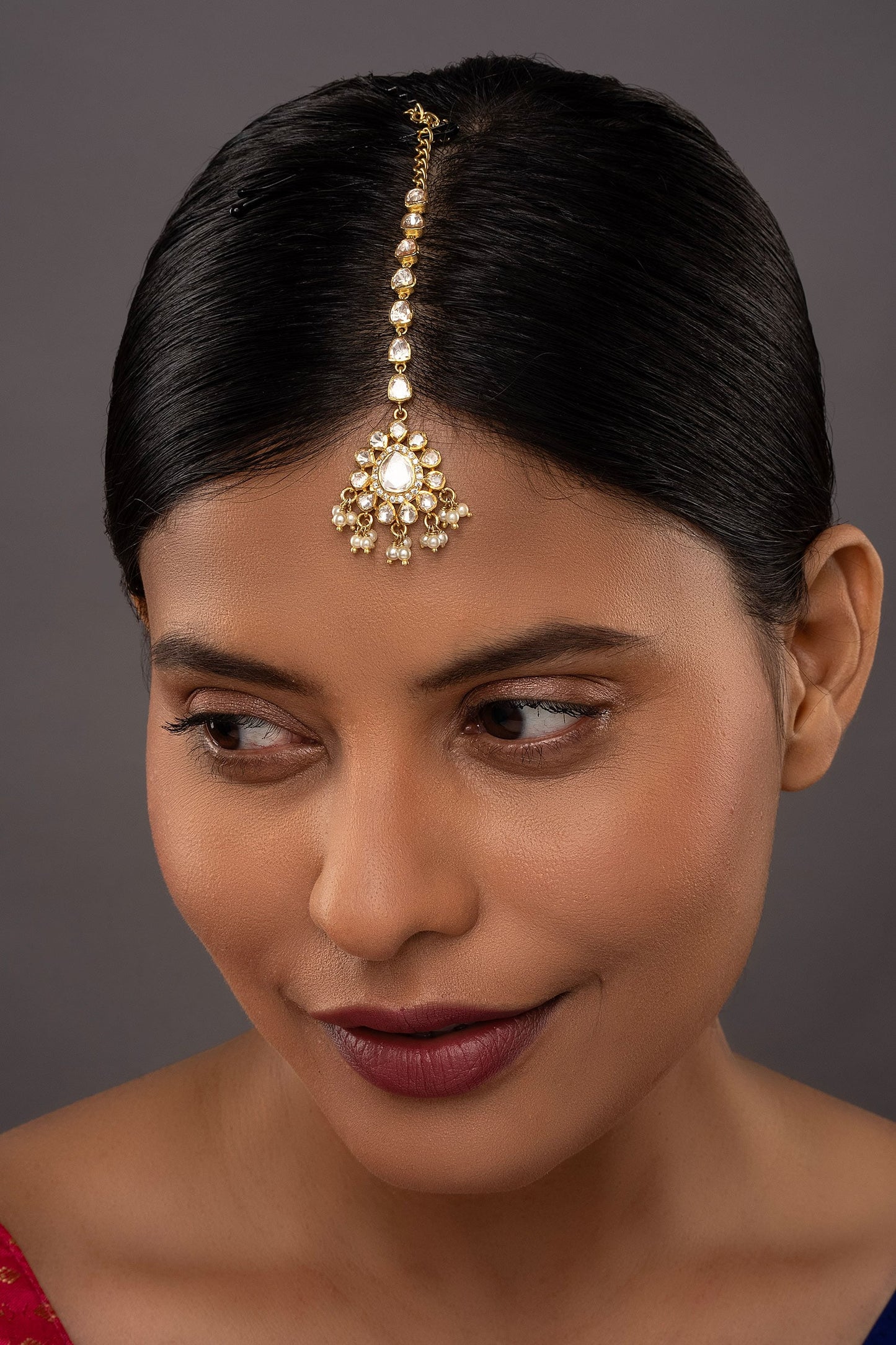 Lehar Kundan & Pearl Embellished Maangtikka 