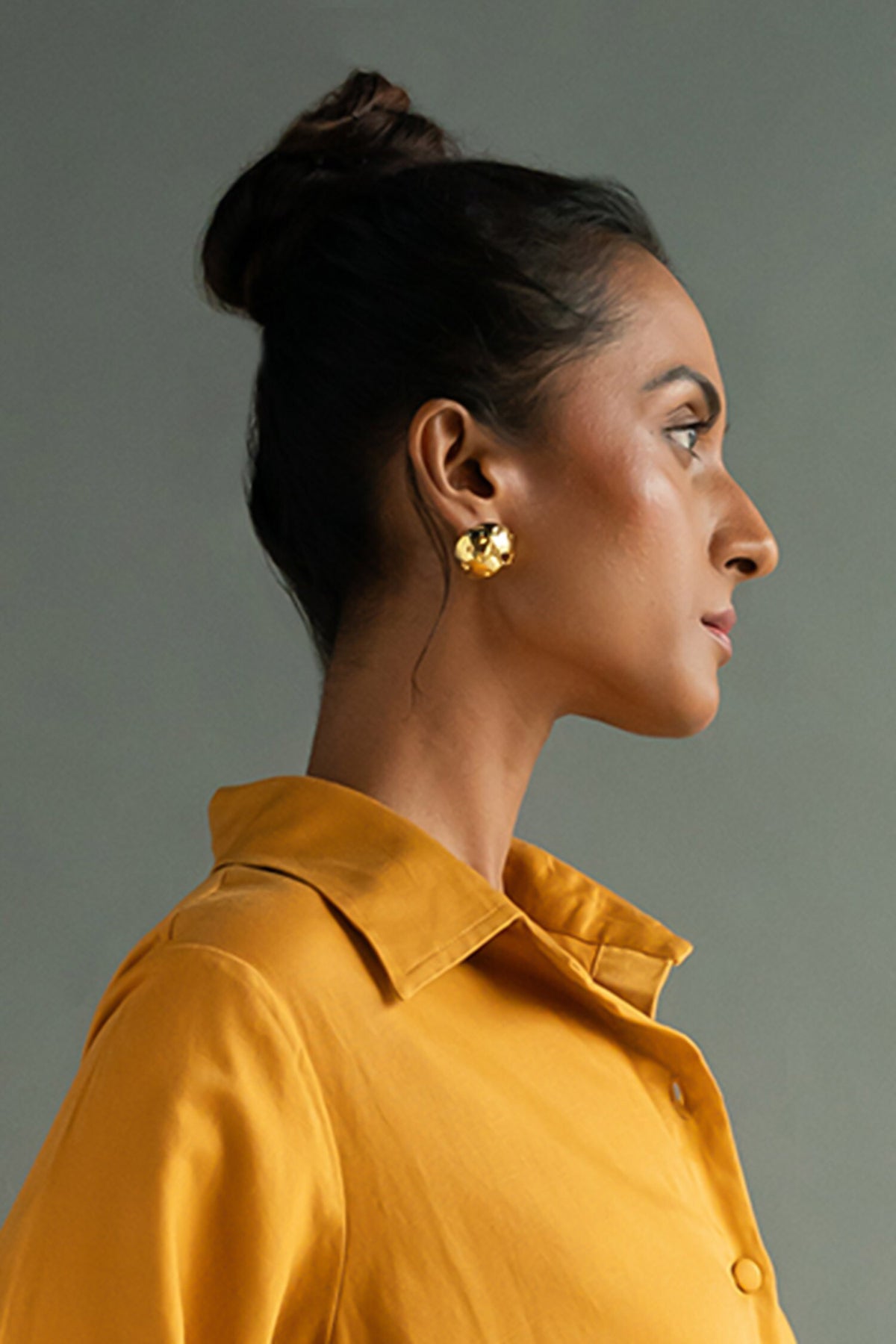 Pallas Gold Stud Earrings 