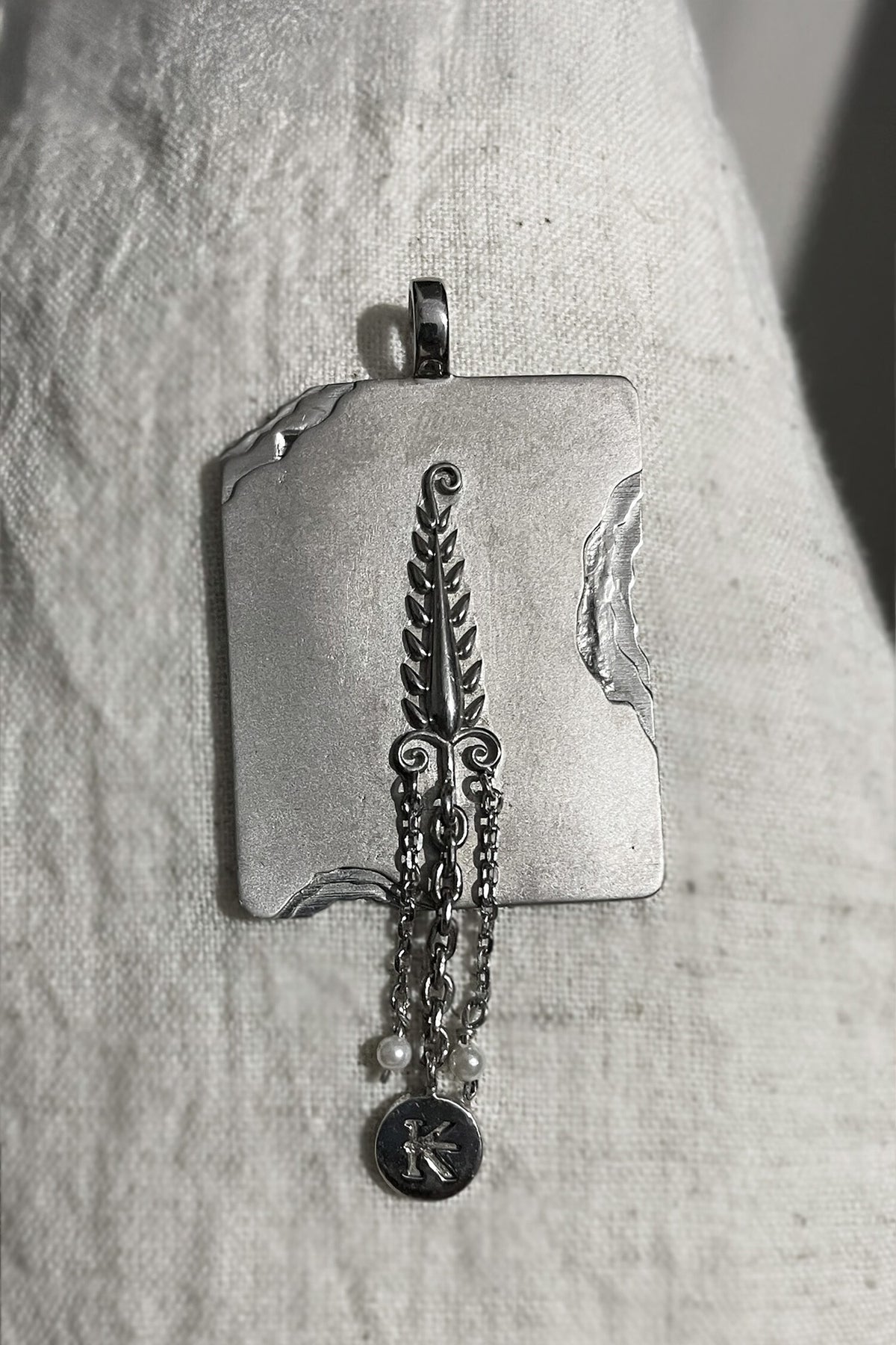Kefi Leaf Motif Pendent 