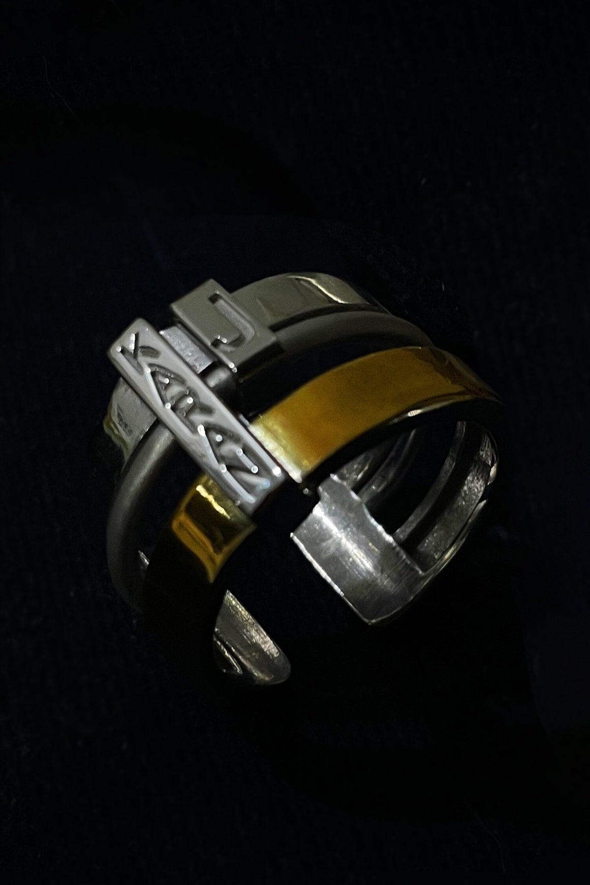 Quirky Band Ring 