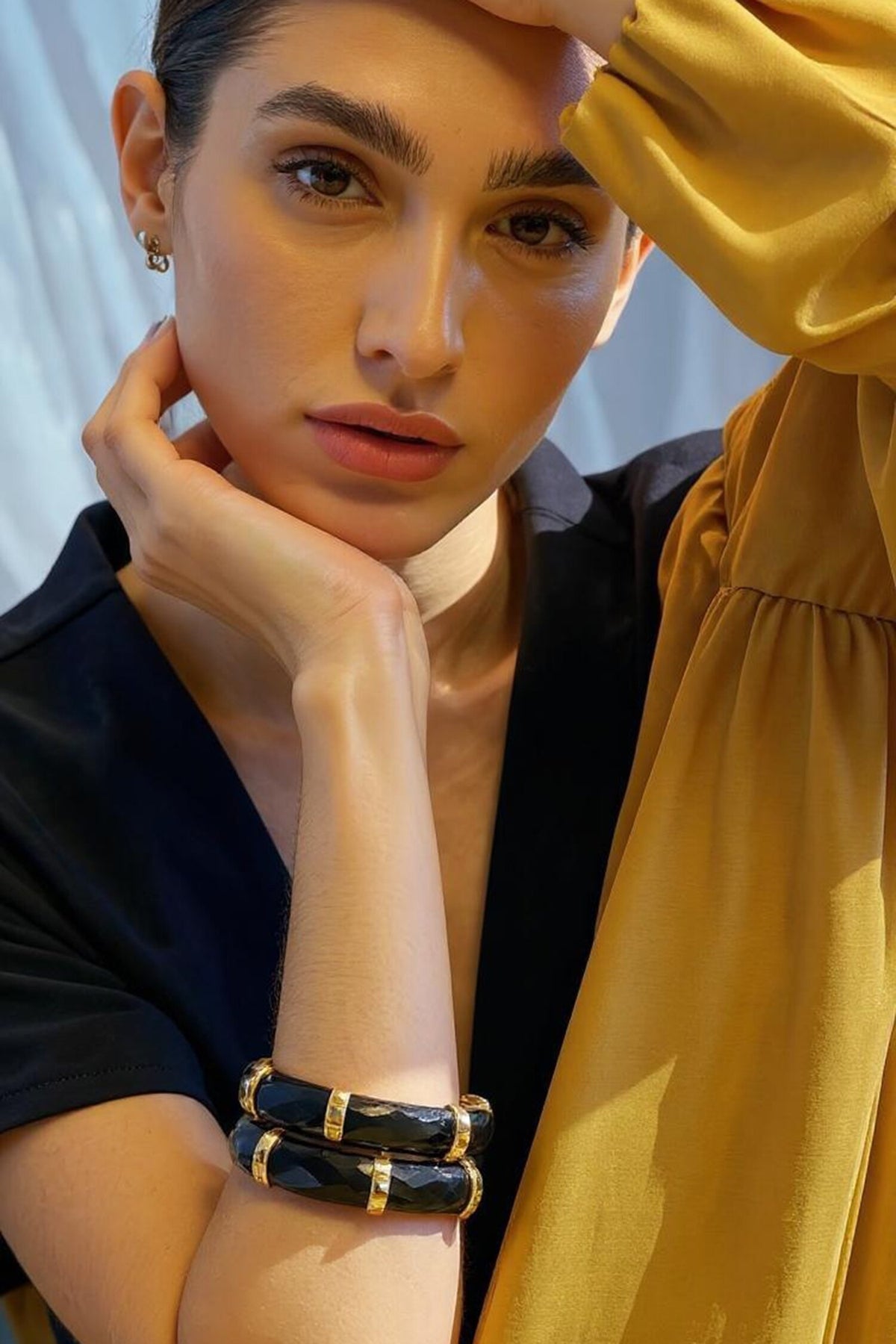 Midnight Stud Glass Bangles- Set of 2 
