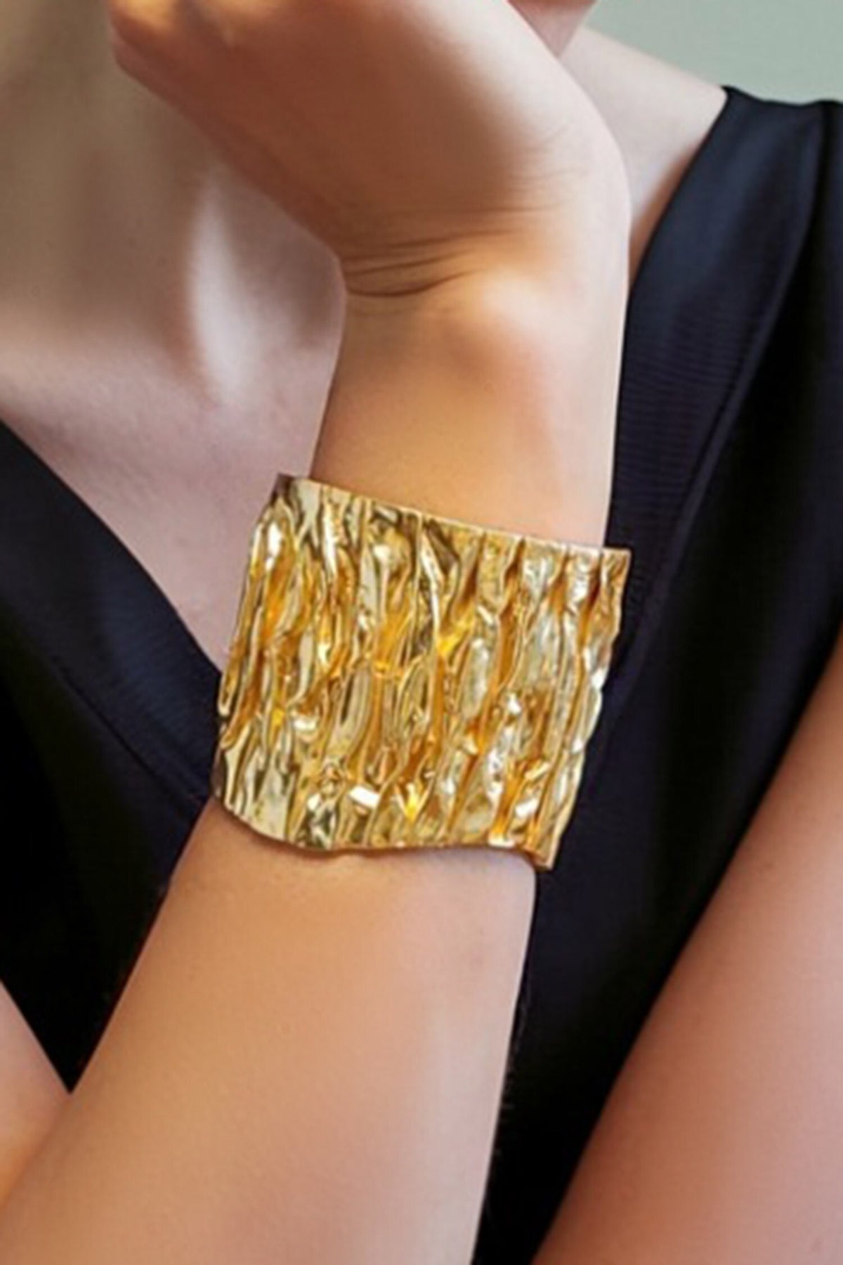 Kallista Hammered Cuff 