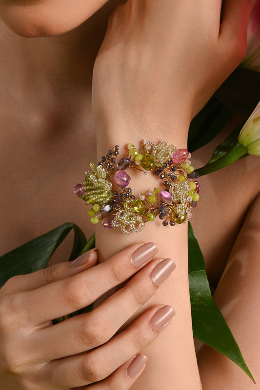 Beaded Floral Motif Bracelet 