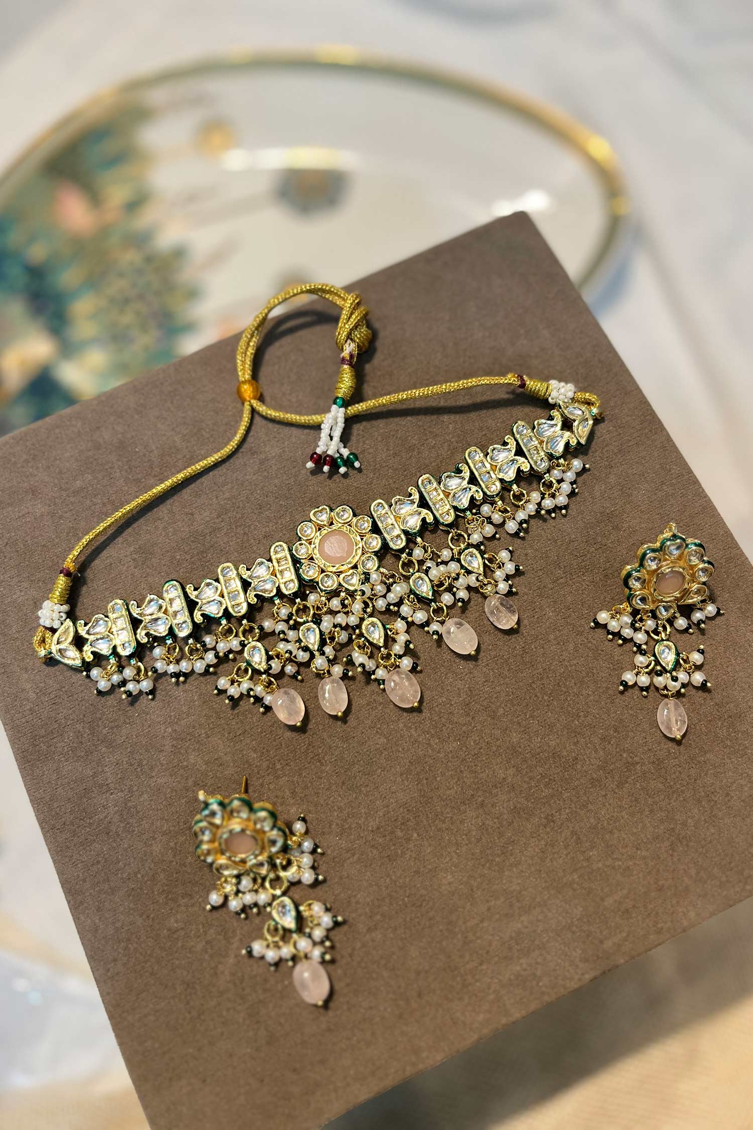 Kundan Embellished Necklace Set 