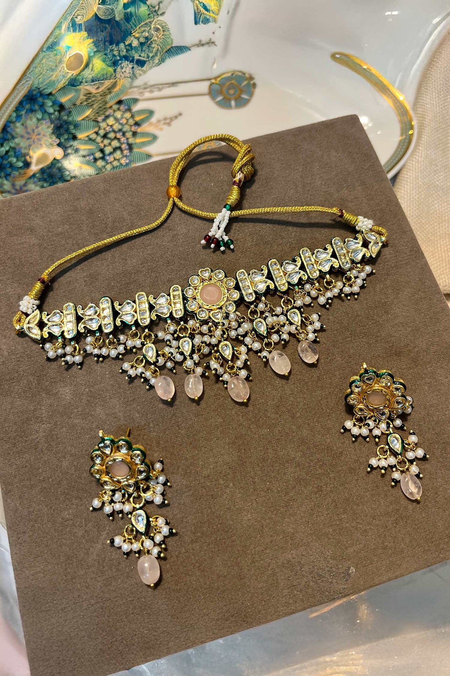 Kundan Embellished Necklace Set 