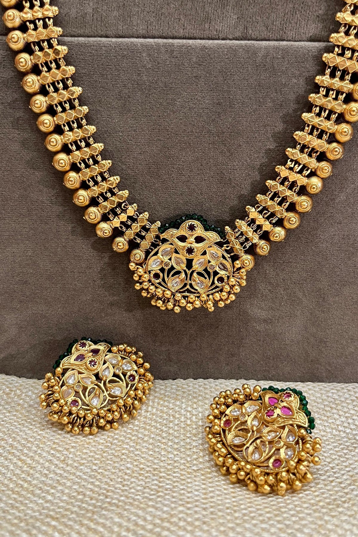 Temple Heritage Motif Necklace Set 