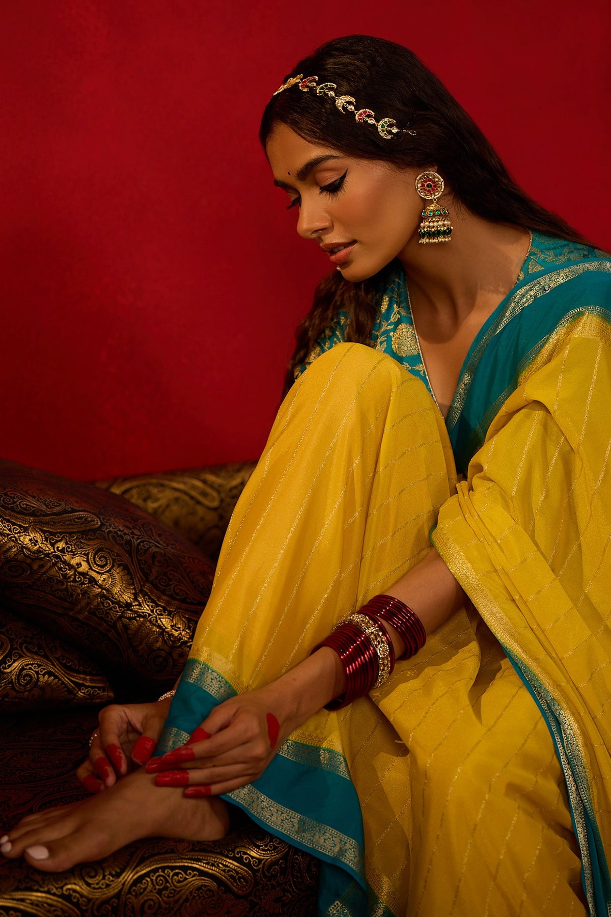 Kundan Jhumkas 