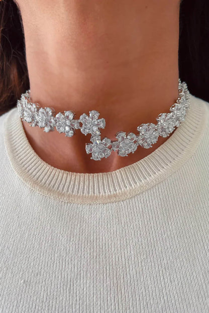 Floral Imitation Diamond Studded Necklace Set 