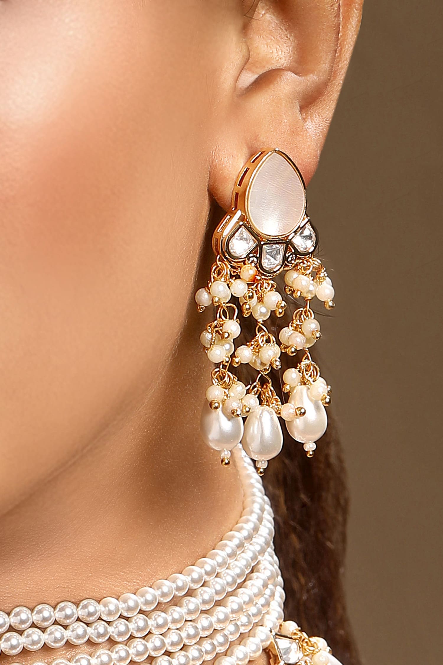 Shell Pearl Earrings 