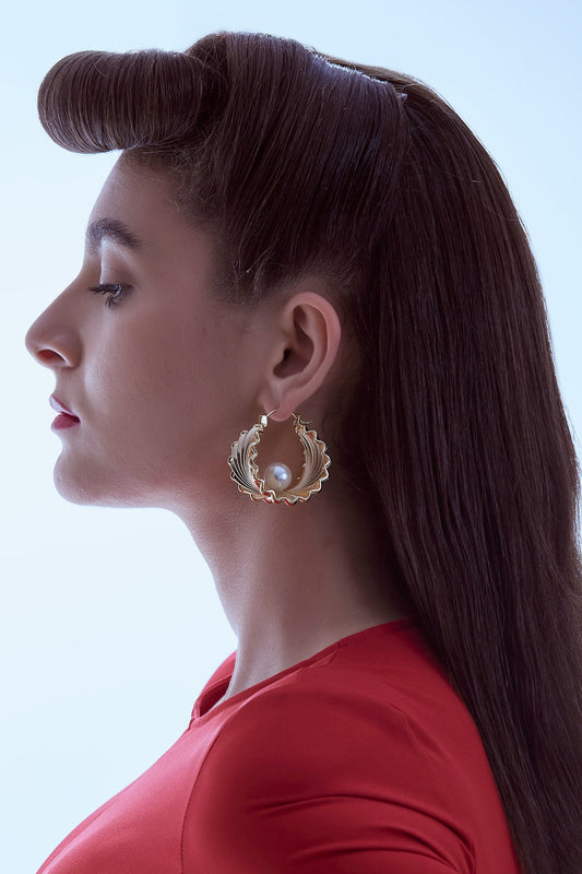 Oyster Carved Hoop Earrings 