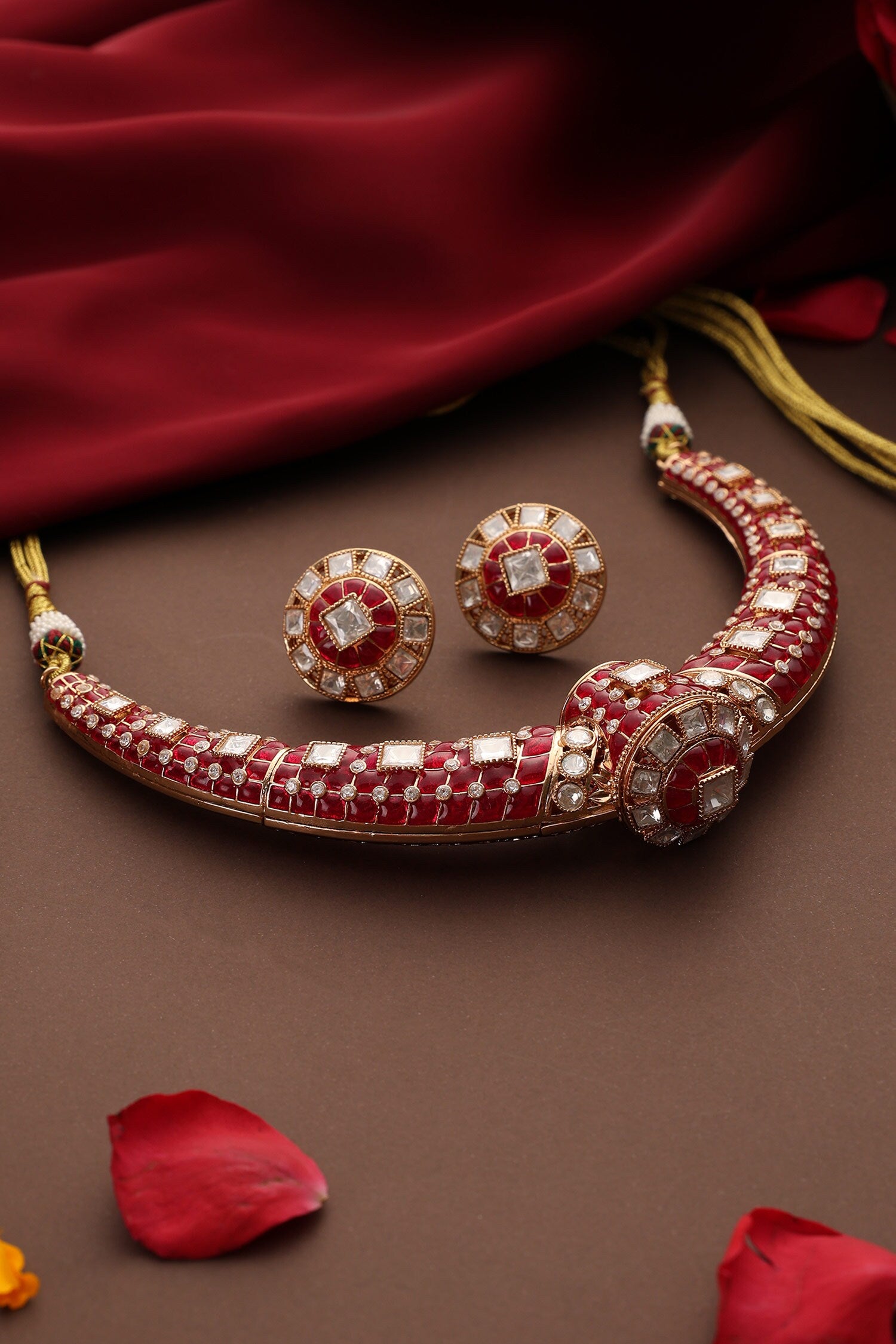 Kundan Embellished Necklace Set 