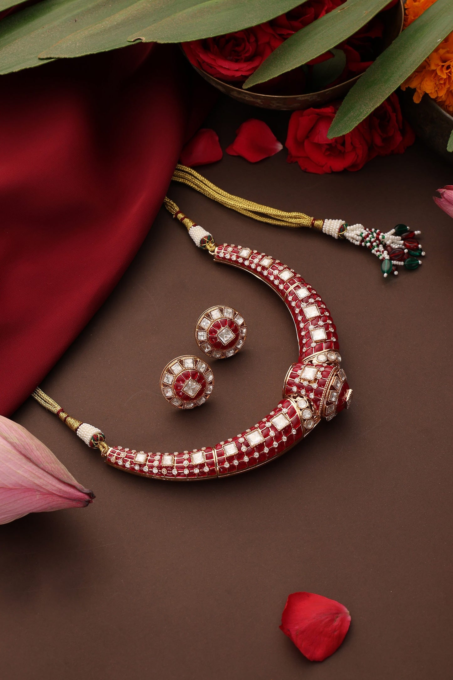 Kundan Embellished Necklace Set 