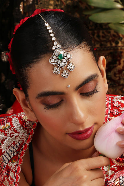 Kundan & Gemstone Embellished Maangtikka 