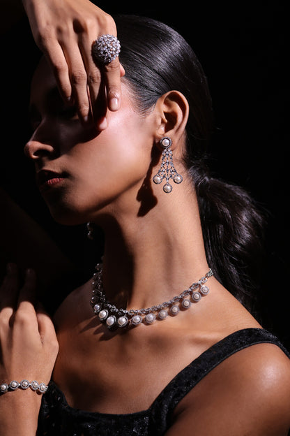 Gleam Muse Embellished Earrings 